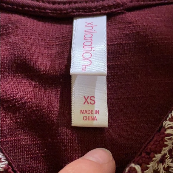 This dress is super teenage and adorable! - Picture 2 of 3